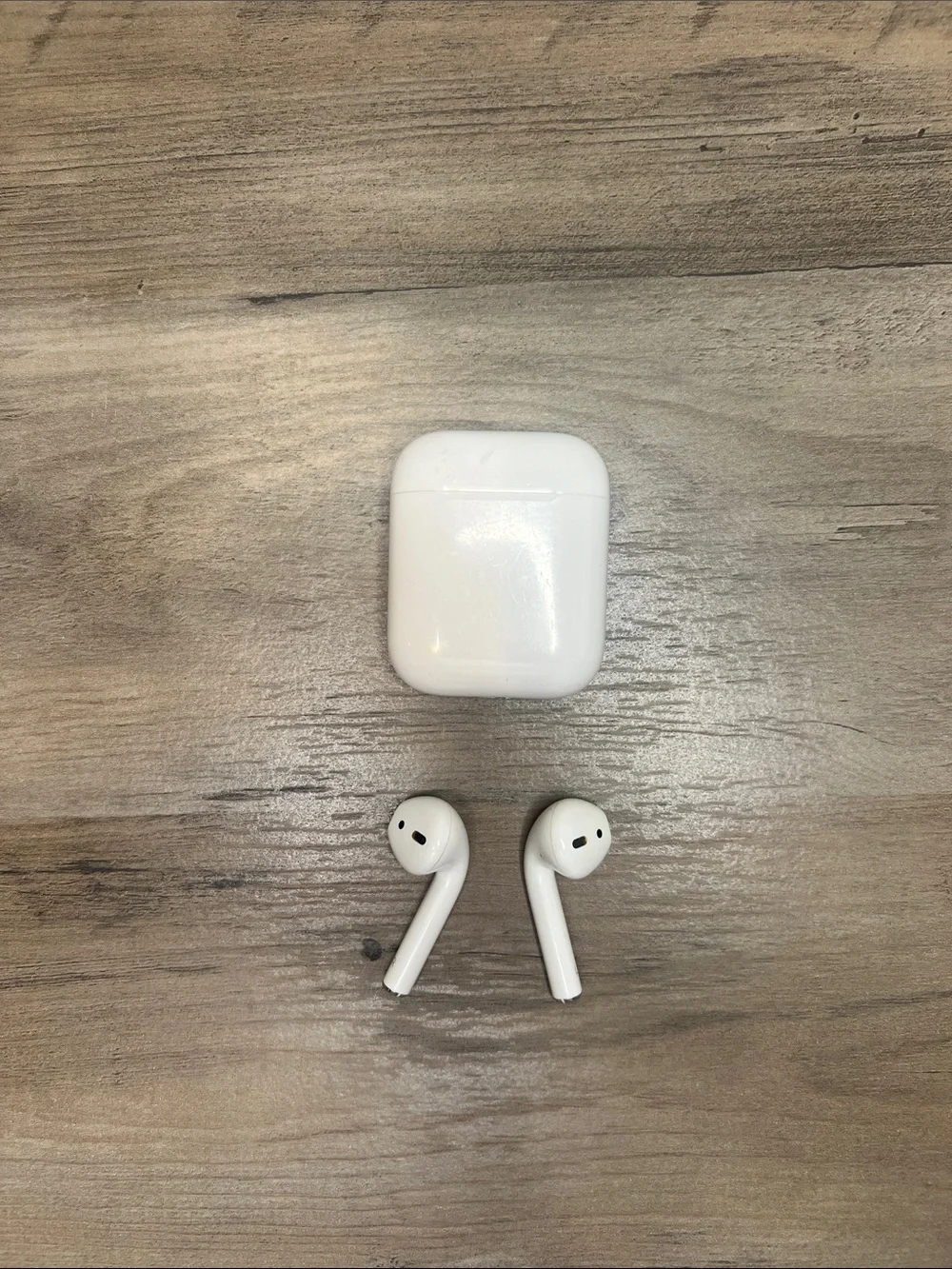 Apple AirPods 1st Generation with Charging Cable